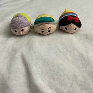 Disney Tsum Tsum Snow White themed 3 pack